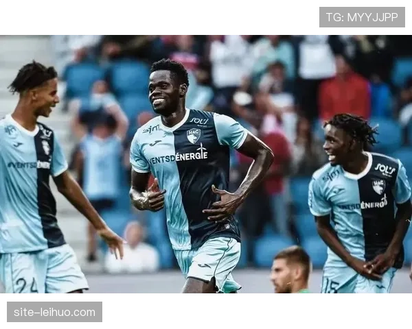 从质疑到接纳：通讯记录升班马勒阿弗尔一个赛季内高位压迫训练理念的转变过程